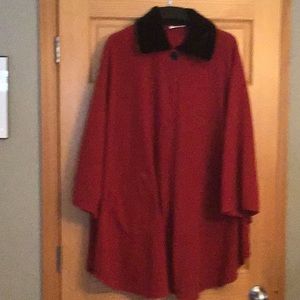 Vintage fleece cape with fur collar